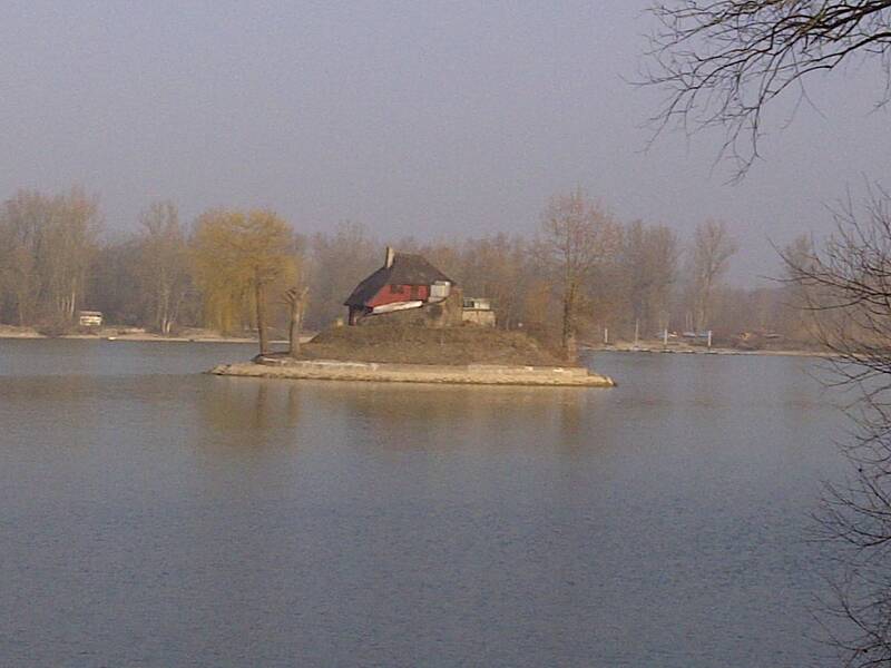 Bunkerinsel im Goldkanal