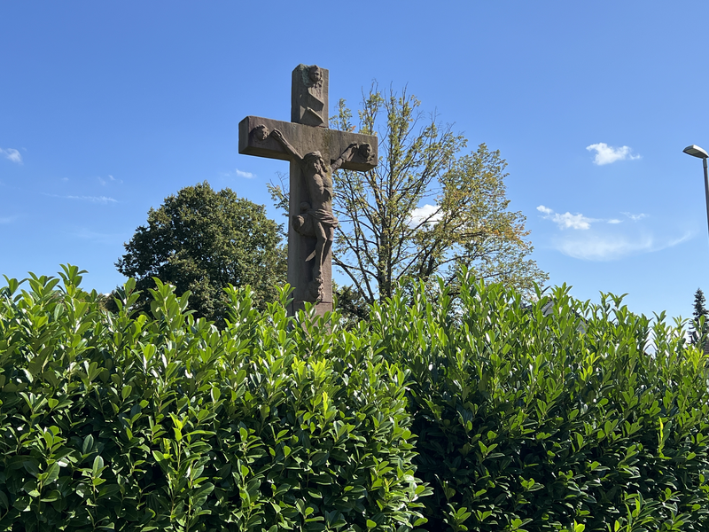 Wegkreuz Lauterburger Weg